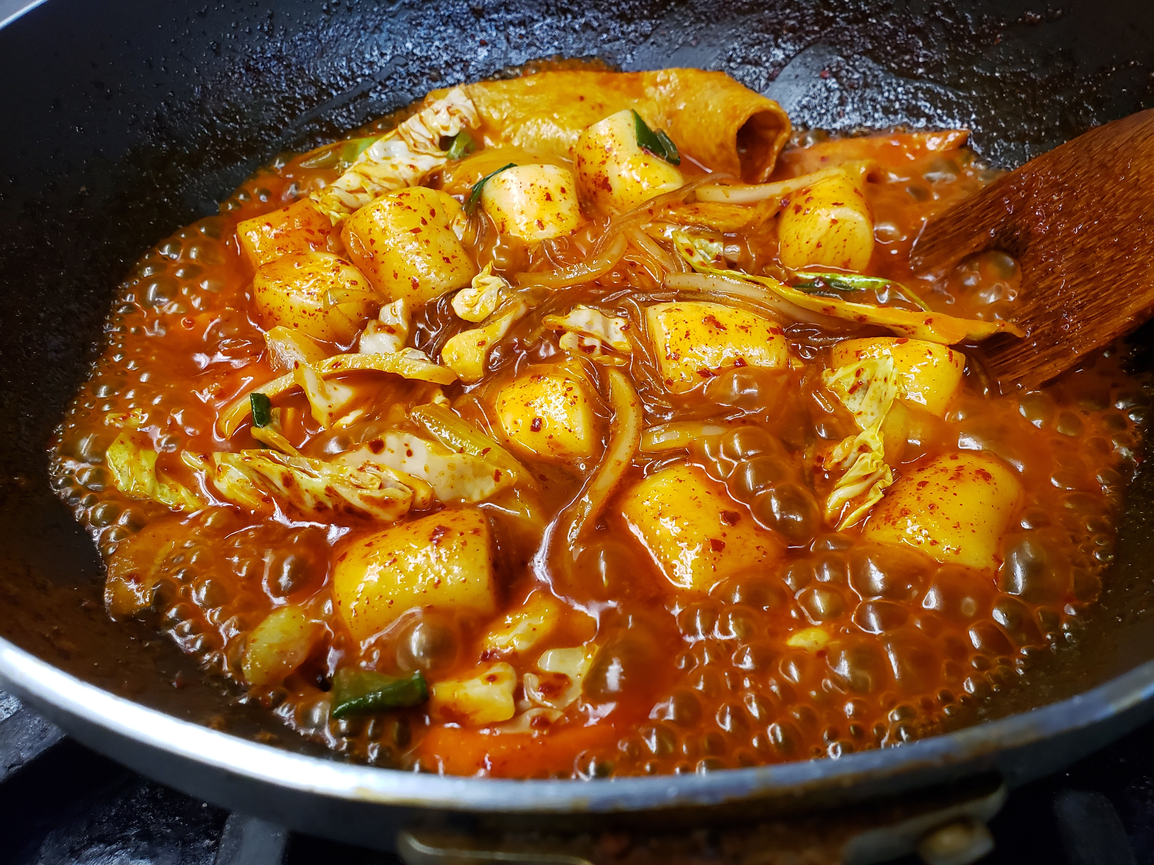 tteokbokki cooking